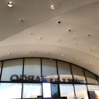 Wells Fargo Bank - Banks & Credit Unions Near Me - Castro Valley, California