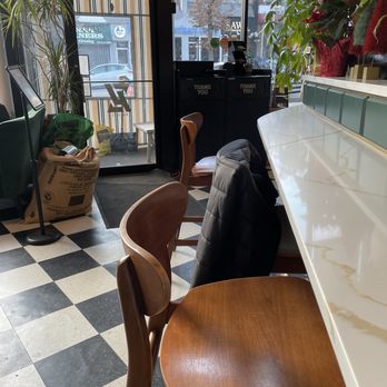 Artizen - Interior - Coffee & Tea Near Me - The Bronx, New York