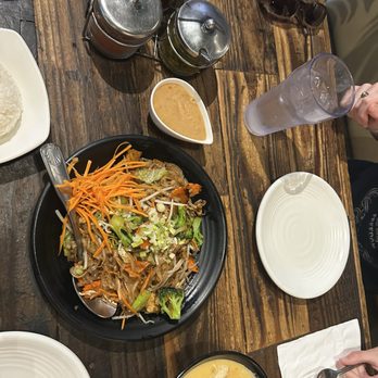 Thai Towne Eatery - Village Pad Thai and Red Curry - Thai Near Me - Orange, California