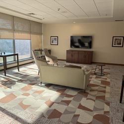 Elan Skilled Nursing & Rehab - Remodeled Community Room
