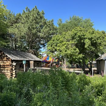 Blackberry Farm - Parks Near Me - Aurora, Illinois