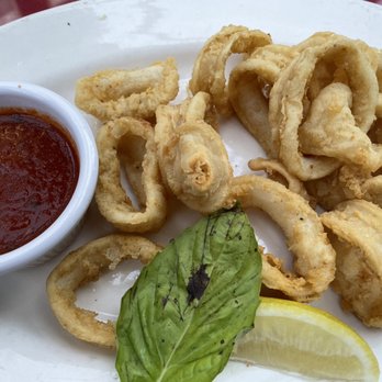 Il Cortile - Fried Baby Calamari with Marinara - Italian Near Me - New York, New York Il Cortile - Fried Baby Calamari with Marinara - Italian Near Me - New York, New York