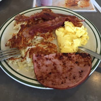 NORMS - 8$ Breakfast - Very good and tasty! - Diners Near Me - Van Nuys, California
