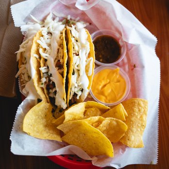 Holy Guacamole - I literally think about these at home. I come to Miami twice a year to do production on shows at the convention center. - Mexican Near Me - Miami Beach, Florida