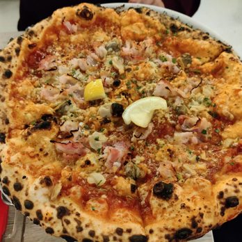 Brick Fire Tavern - Clam-Rosso Neopoletana Pizza - a bit spicy for me - Pizza Near Me - Honolulu, Hawaii Brick Fire Tavern - Clam-Rosso Neopoletana Pizza - a bit spicy for me - Pizza Near Me - Honolulu, Hawaii