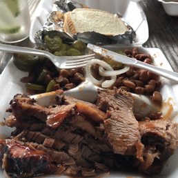 Brisket plate with pinto beans Brisket plate with pinto beans