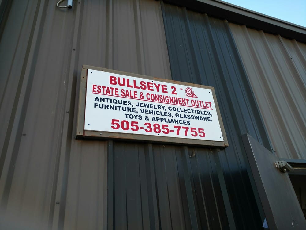 BULLSEYE ESTATE SALES & CONSIGNMENT Used, Vintage & Consignment