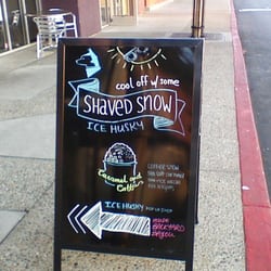Ice Husky Pop Up Store