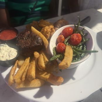 Huey's On the River - Steak, shrimp, fries, and vegetables - Cajun/Creole Near Me - Savannah, Georgia Huey's On the River - Steak, shrimp, fries, and vegetables - Cajun/Creole Near Me - Savannah, Georgia