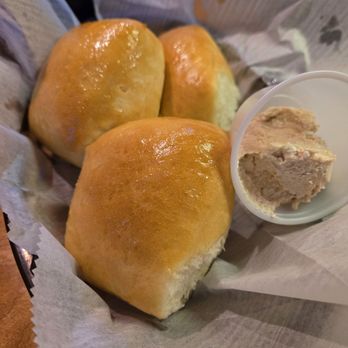 Texas Roadhouse - Texas Roadhouse Rolls - Steakhouses Near Me - Harrisburg, Pennsylvania
