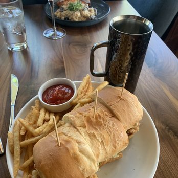 Crave Kitchen & Bar - Bars Near Me - Eagle, Idaho Crave Kitchen & Bar - Bars Near Me - Eagle, Idaho