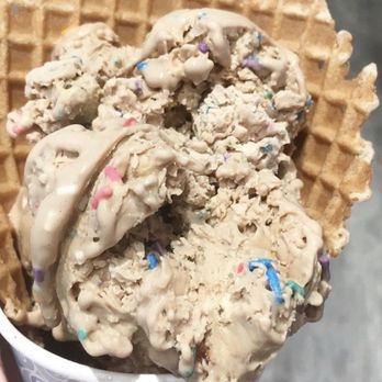 Sub Zero Nitrogen Ice Cream - 2. Birthday Cake Capacitor - Ice Cream & Frozen Yogurt Near Me - Pittsburgh, Pennsylvania