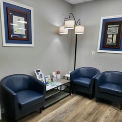 Lyons Pharmacy - Pleasant waiting area