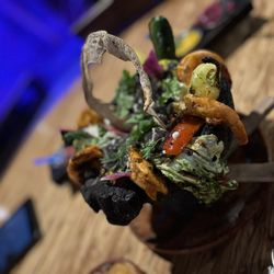 Tras Horizonte BY Kokopelli - Molcajete de Vegetales con Camaron