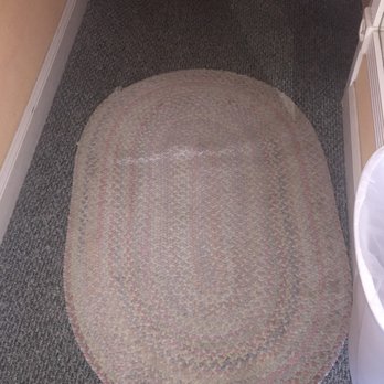 Palm Suites - dingy area rug - Hotels Near Me - Atlantic Beach, North Carolina