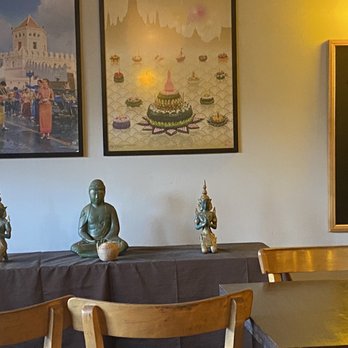 Melanee Thai - Beautiful surroundings and relaxing music. - Thai Near Me - Los Angeles, California Melanee Thai - Beautiful surroundings and relaxing music. - Thai Near Me - Los Angeles, California