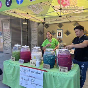 Cunchy's Fruit - Juice Bars & Smoothies Near Me - Santa Clarita, California