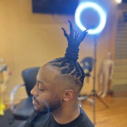 Danger’s Salon and Barbershop
