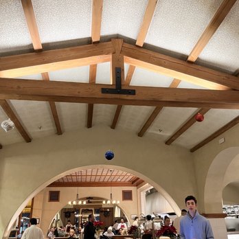 Il Fornaio - inside view - Italian Near Me - Coronado, California Il Fornaio - inside view - Italian Near Me - Coronado, California