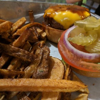 El Jefe Burger Shack - Burgers Near Me - Luquillo, Puerto Rico El Jefe Burger Shack - Burgers Near Me - Luquillo, Puerto Rico