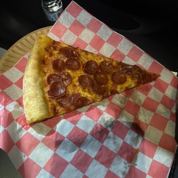 Upside Pizza - Pepperoni slice - Pizza Near Me - New York, New York