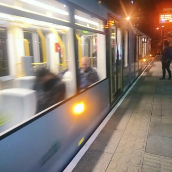 Metrolink Trams - Public Transportation Near Me