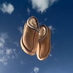 Footprint - UGG Season is here! We got UGG Tasman , Tazz, Lowmel, Goldenstars. Check your Footprint store for availability