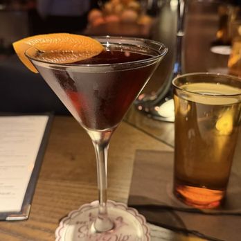 Gus' Sip & Dip - Bobby Burns - Pubs Near Me - Chicago, Illinois Gus' Sip & Dip - Bobby Burns - Pubs Near Me - Chicago, Illinois