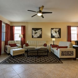 Florida Kosher Villas - Beautiful and Luxurious LR