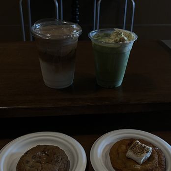 Danzzan - Chocolate Peanut Butter Sea Salt Cookie Banana Pudding Matcha Latte Hazelnut Einspanner - Cafes Near Me - Rowland Heights, California Danzzan - Chocolate Peanut Butter Sea Salt Cookie Banana Pudding Matcha Latte Hazelnut Einspanner - Cafes Near Me - Rowland Heights, California