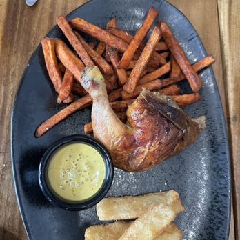 Limon - Quarter Dark - Tapas/Small Plates Near Me - Burlingame, California Limon - Quarter Dark - Tapas/Small Plates Near Me - Burlingame, California