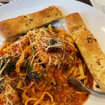 EATaliano Kitchen - Seafood linguini with homemade marinara - Pizza Near Me - Atlanta, Georgia EATaliano Kitchen - Seafood linguini with homemade marinara - Pizza Near Me - Atlanta, Georgia