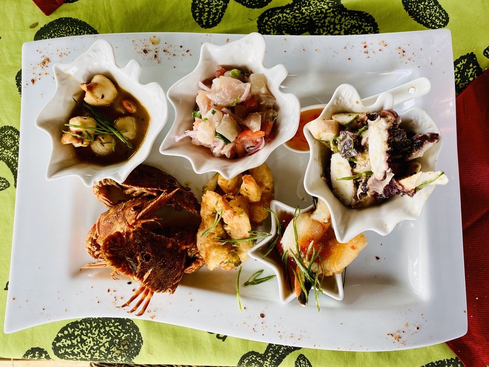 TATAKU VAVE 11 Photos Muelle Hanga Piko S/N, Valparaíso Isla de