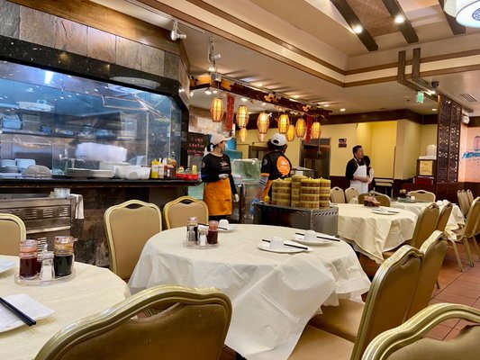 Saigon Seafood Harbor by null