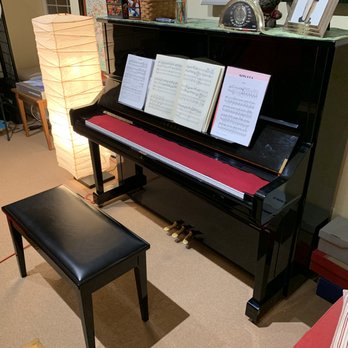 Careful Movers - Upright piano, moved. - Movers Near Me - Menlo Park, California Careful Movers - Upright piano, moved. - Movers Near Me - Menlo Park, California