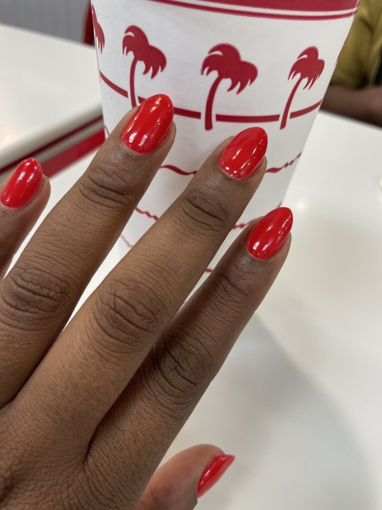 Nail Junkies Logo