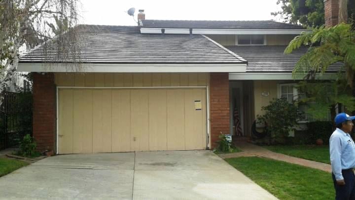 Slide of Modern Roofing Inc