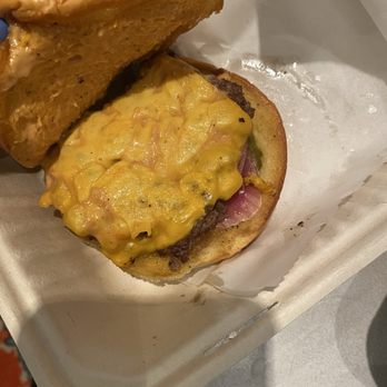 Just Q'in - Smash burger: single - Barbeque Near Me - Cincinnati, Ohio Just Q'in - Smash burger: single - Barbeque Near Me - Cincinnati, Ohio