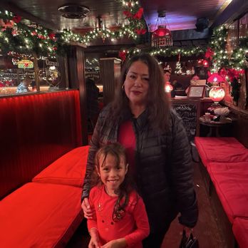 Clearman's Steak 'N Stein - This is the entrance to the restaurant. The decor was outstanding for Christmas Eve. - Steakhouses Near Me - Pico Rivera, California