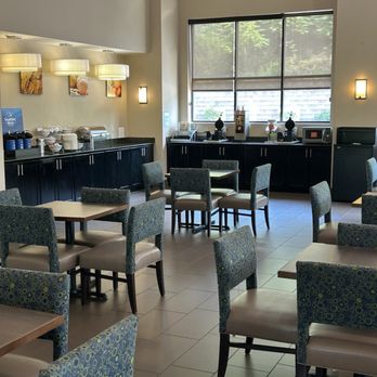 Comfort Suites - Hotels Near Me - Kingsport, Tennessee