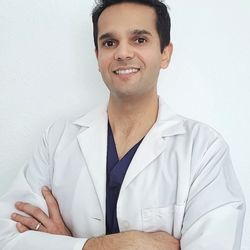 MD Remedy - Dr. Khawar is a board certified Rheumatologist with extensive clinical experience in PRP treatment for various conditions.