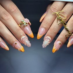 Lavue Nail Lounge