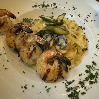 Crave - New American Near Me - Maple Grove, Minnesota