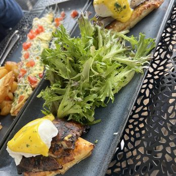 Taverna Veranda - Veranda style egg Benedict - Mediterranean Near Me - Edgewater, New Jersey Taverna Veranda - Veranda style egg Benedict - Mediterranean Near Me - Edgewater, New Jersey