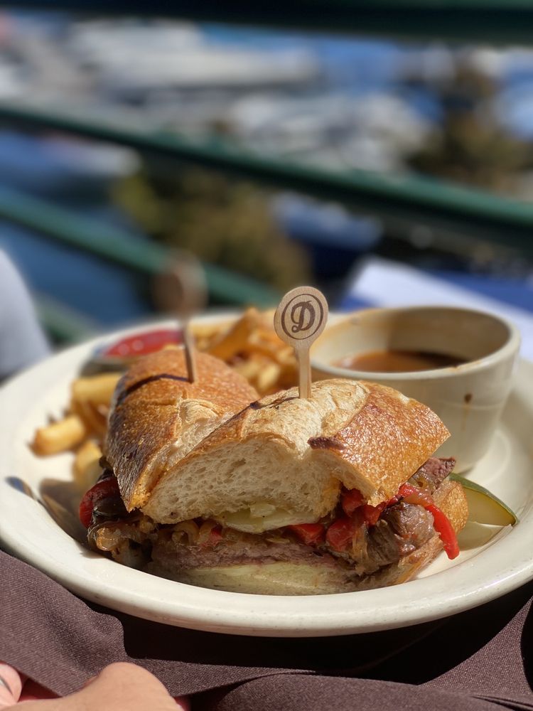 Daniel's Broiler - Leschi