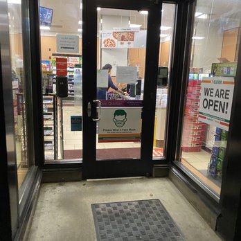 7-Eleven - the entrance to a store - Convenience Stores Near Me - Seattle, Washington