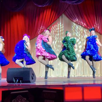 Sneaky Pete's Wild West Dinner Show - These ladies did amazing and inner act with the crowd. - Dinner Theater Near Me - Wisconsin Dells, Wisconsin