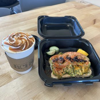 Buna Coffee House and Tea - Pumpkin latte & avocado toast - Coffee & Tea Near Me - Inglewood, California