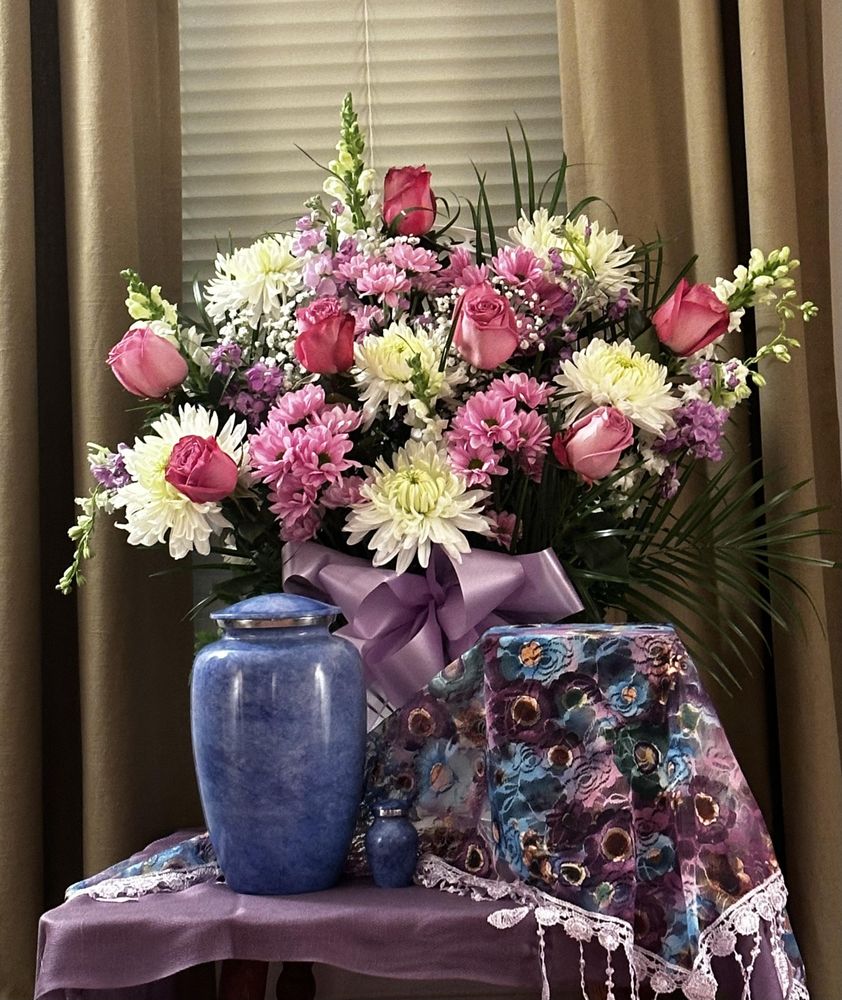 AGAPE FLORIST Updated September 2024 33 Photos & 17 Reviews 261 Ridge Mcintire Rd