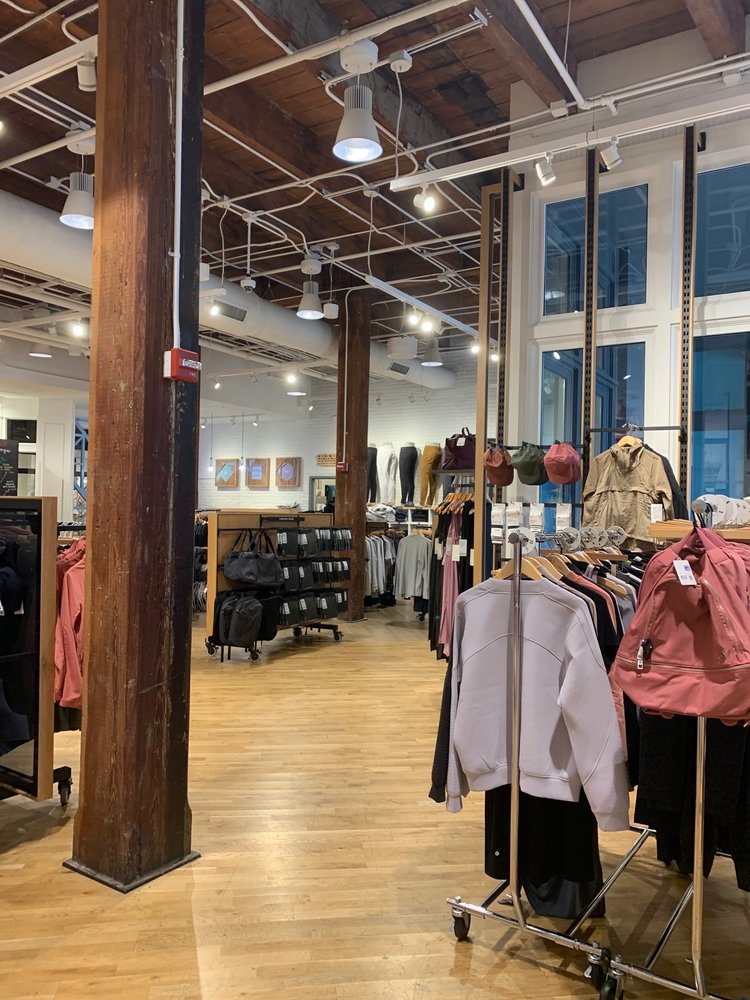 LULULEMON ATHLETICA Updated November 2024 123 Cherokee Blvd